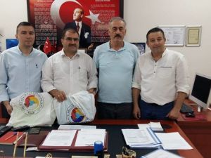 Tavşanlı Ticaret ve Sanayi Odası’ndan Emetli öğrencilere giyim yardımı