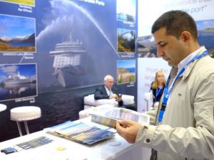 Başkan Günel, Avrupa’nın en büyük kruvaziyer turizm fuarına katıldı