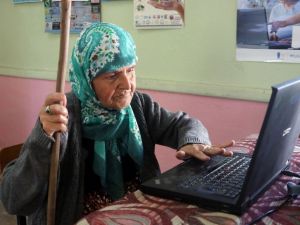 Türk Telekom’un sosyal sorumluluk projesi İnternetle Hayat Kolay’da yeni dönem