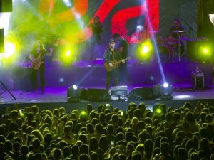 Emre Aydın’dan “İzmir’e dönüş” konseri