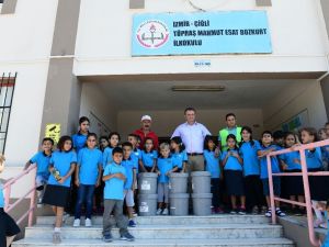 Okulların iç ve dış cephe boyası Çiğli Belediyesinden