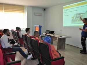 Kütahya AFAD’tan ‘Genç Kızılay’ üyelerine eğitim