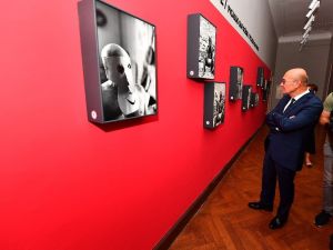 İzmir’de ilk kez bir Picasso sergisi açıldı