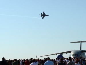 SoloTürk ve SU-35 TEKNOFEST’te nefes kesti