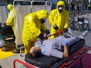 Hastanede gerçeği aratmayan kimyasal tatbikat