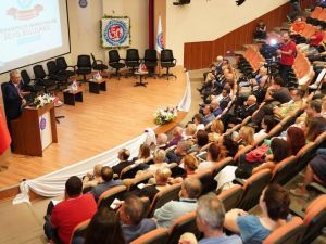 Ege Diş Hekimliği Fakültesi yarım asırlık tarihini kutladı