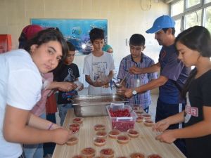 Selendi YBO’da aşure hayrı