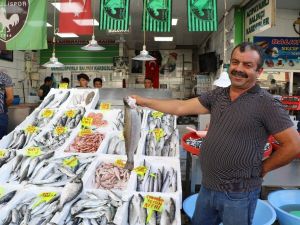 Denizli’de balık fiyatları uygun olunca ilgi de büyük oldu