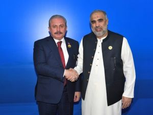 TBMM Başkanı Şentop,  Kazakistan’da meclis başkanları ve temsilcileri aile fotoğrafı çektirdi