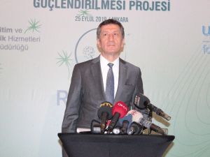 Milli Eğitim Bakanı Selçuk: "4+4+4 konusunda aynı sene 1’inci sınıfa kayıt olmasından kaynaklı kısmi bir öğrenci artışı var. Milli Eğitim Bakanlığı olarak gerekli çalışmaları yapıyoruz”