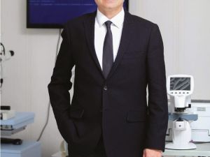 Göz çevresindeki yağ bezelerine dikkat