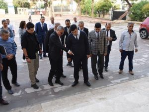 Vali Deniz okul inşaatını inceledi