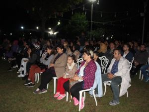 Eyüpsultan’da açık hava tiyatrosu vatandaşları bir araya getirdi