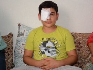 Sol gözünü kaybetti, yardım gelmezse sağ gözünü de kaybedecek