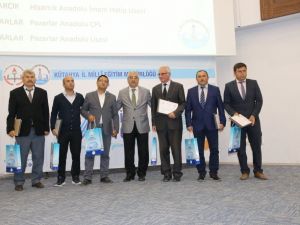 Hisarcık’ta ‘Beyaz bayrak’ olmayan okul ve kurum kalmadı