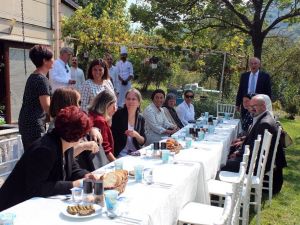 Muharrem İnce şehit anaları ile bir araya geldi