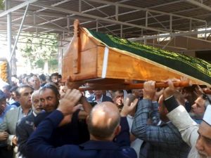 AK Partili eski milletvekili Ali Aydınlıoğlu babasını kaybetti