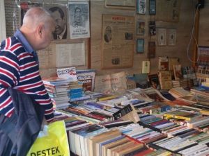 CHP’li Belediyenin "Kitap Günleri" etkinliği tasarruf tedbirlerine takıldı