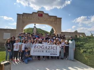 Öğrencilerden Dumlupınar ve Zafartepeçalköy gezisi
