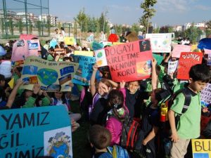 Nesibe Aydın’dan, küresel iklim değişikliği eylemlerine büyük destek