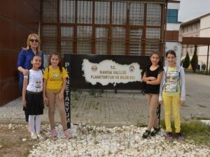 Planetaryum binlerce öğrenciyi ağırladı