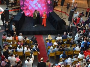 Emre Kınay, aileleri yarıştırdı