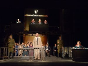 Hasret bitiyor, perdeler açılıyor