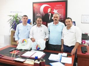 860 Öğrenciye kırtasiye yardımı yapıldı