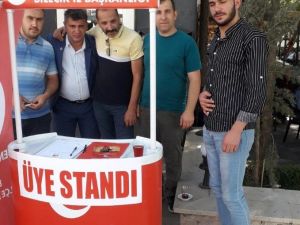 Yeniden Refah Partisi stant açtı