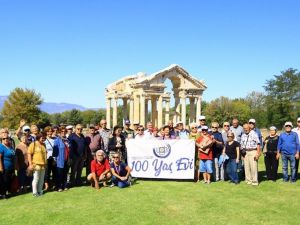 100 Yaş Evi sakinlerine kültür turu