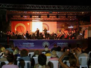 Rus-Türk günlerinde Büyükşehir Senfoni Orkestrası sahne aldı