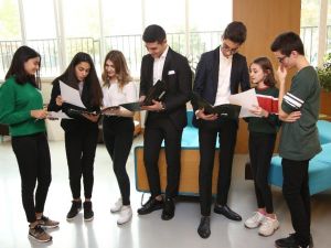 Lise öğrencileri liderlik için yarıştı