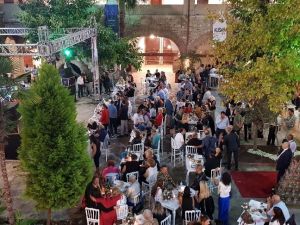 Altın Güvercin’e katkı sağlayanlar onuruna kokteyl verildi