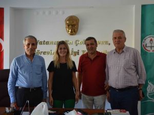 MUTSO’dan öğrencilere kırtasiye yardımı