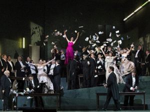 Met Opera perdesi Turandot ile açılıyor