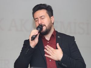 Şair Kasım Alper Özdemir: "İstanbul bir şiir şehri olmalı"
