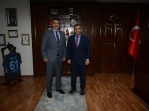 Temel Altunbaş Trabzon İl Emniyet Müdürü Metin Alper’i ziyaret etti