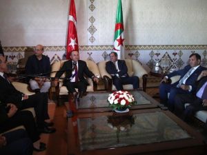 Dışişleri Bakanı Çavuşoğlu: “Cezayir’in istikrarı Türkiye için önemlidir”