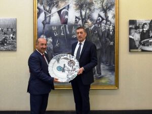 Müdür Başyiğit, Bakan Selçuk’a veri madenciliği raporunu sundu