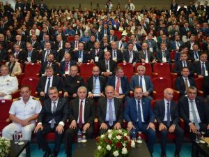 Bakan Turhan: “Emperyalist güçlerin beslemesi kalleşlerle barış olmaz”
