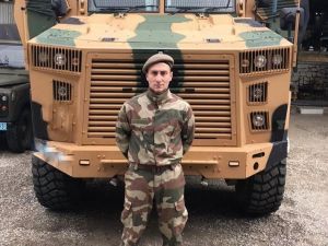 Ünlü stand up sanatçısı Sefa Doğanay askerliğini Bilecik’te tamamladı