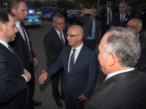 Bakan Albayrak, Manisa’da MHP’li belediyeyi ziyaret etti