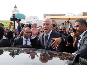 Tunus’un yeni cumhurbaşkanı Kays Said oldu