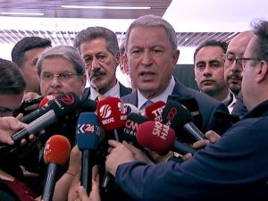 Milli Savunma Bakanı Hulusi Akar: "YPG’lilerin DEAŞ’lıları kaçırdığını tespit ettik."
