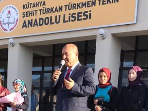 Müdür Başyiğit, lisedeki Kitap Okuma Etkinliğine katıldı