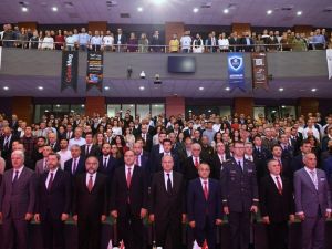 Bakan Turhan: "İnsanlık tarihinde kişisel, kurumsal ve toplumsal belleğin sanal ortama bu kadar bağımlı olduğu başka bir dönem yok"