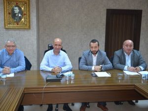 İzmit Belediyesi encümeni toplandı
