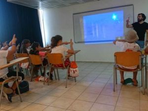 İşitme engellilerin elleri, sesleri olacak