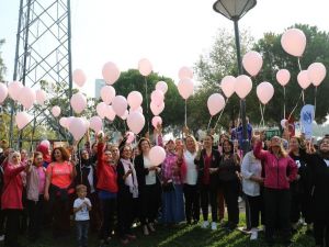 Manisalı kadınlar meme kanserine dikkat çekti