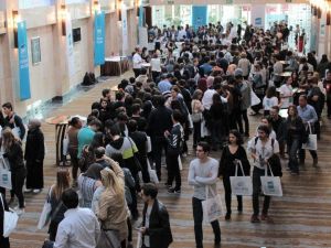 Gençlerden yurt dışına büyük ilgi